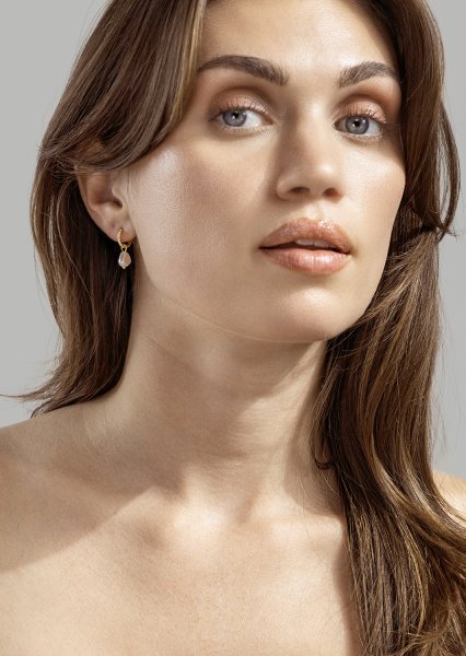 Pearl Charm Øreringe – 18k Forgyldte